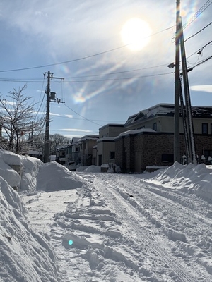 情報を探る